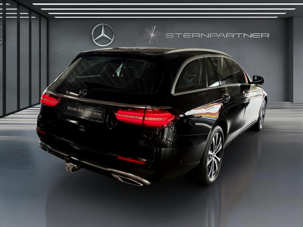 Mercedes-Benz E 200 4M T Avantgarde+MBUX+Ambiente+WIDE+CarPlay