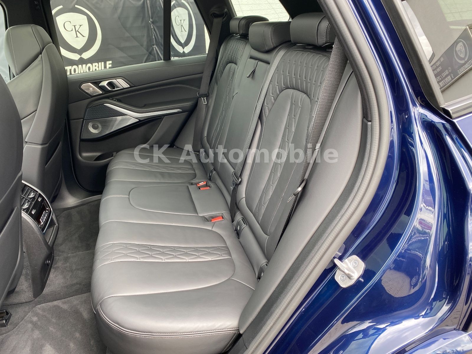 Fahrzeugabbildung BMW X5 xDrive45e M-Sport/Laser/Pano/Head-Up/360°/AHK
