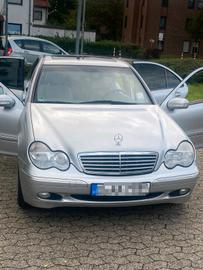 صورة 1 لـ 2001 Mercedes-BENZ C 180