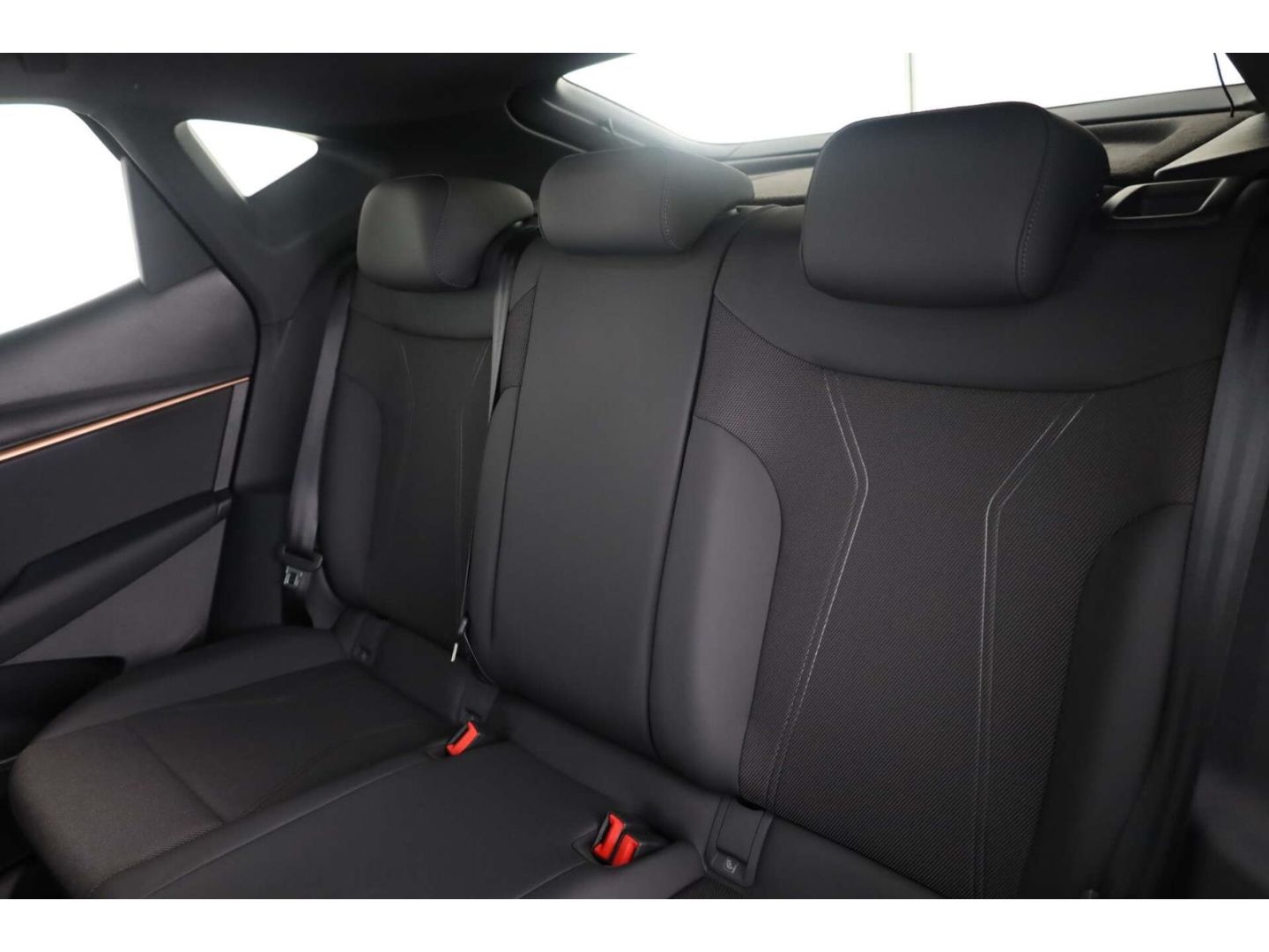 Cupra Tavascan - Bild 12