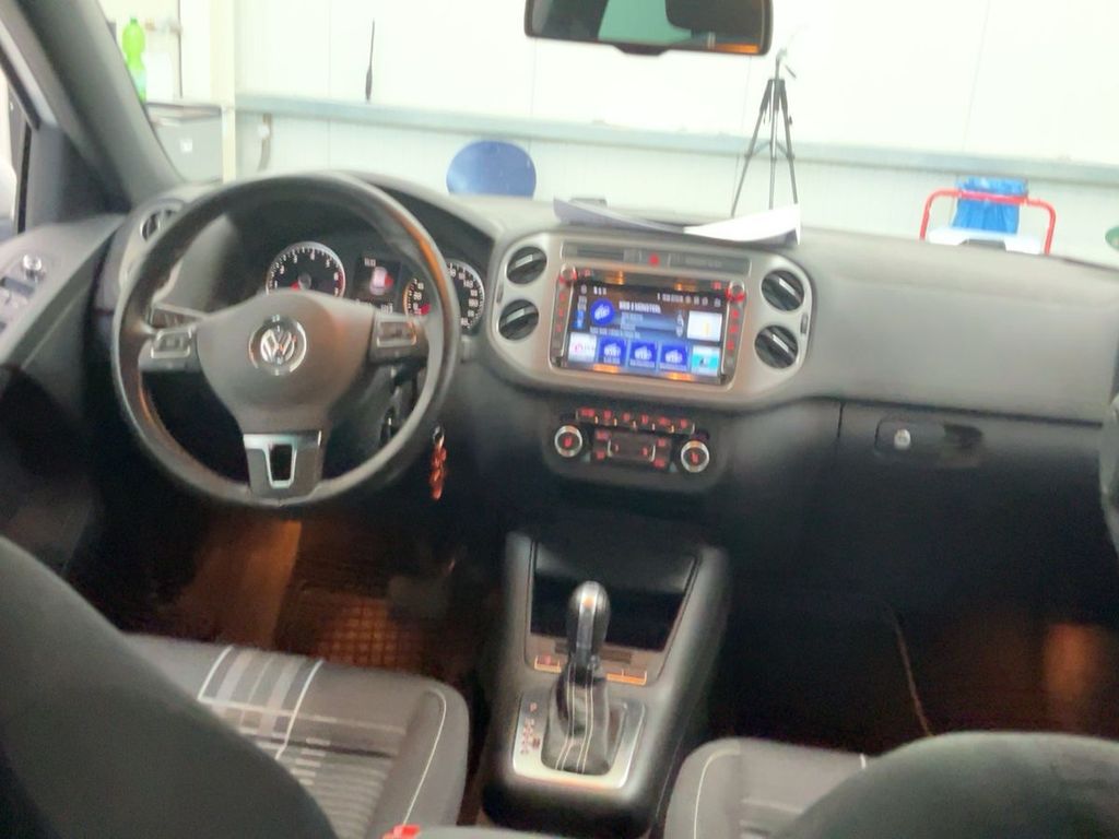 1.4 TSI DSG Bi-Xenon AHK KAMERA SHZ Tempo