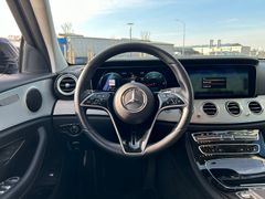 Fahrzeugabbildung Mercedes-Benz E 220d T Avantgarde SHZ AHK LED Widescreen Night