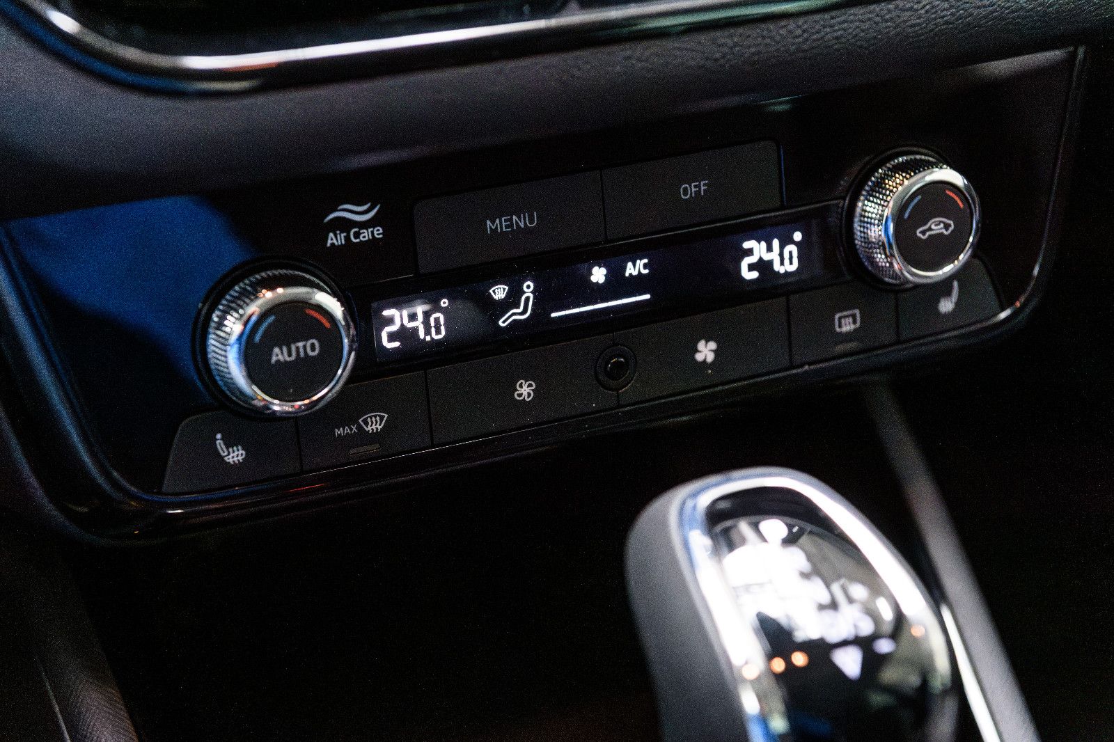 Fahrzeugabbildung SKODA Kamiq Selection 1.0 TSI LED+KAMERA+ACC+APP