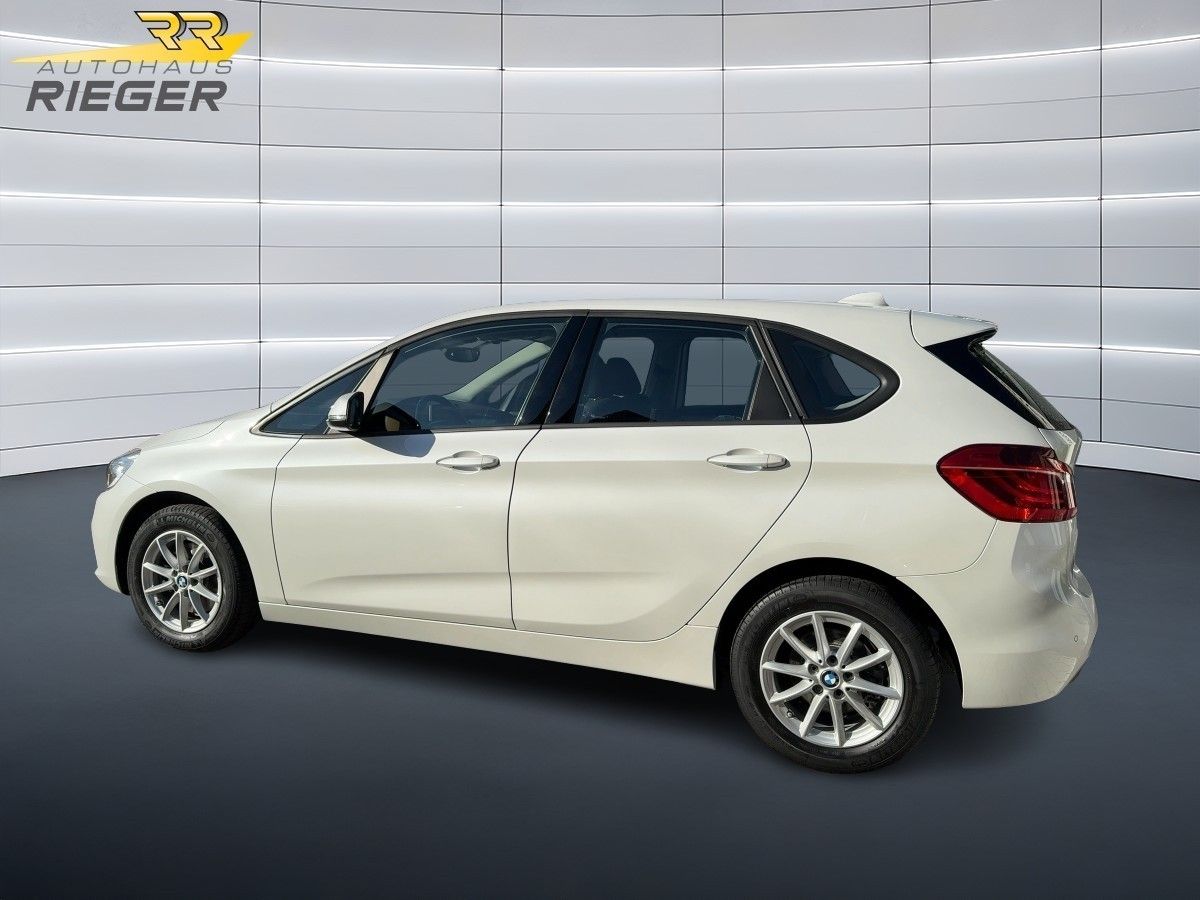 Fahrzeugabbildung BMW 220 Active Tourer Active Tourer (F45) 220 i