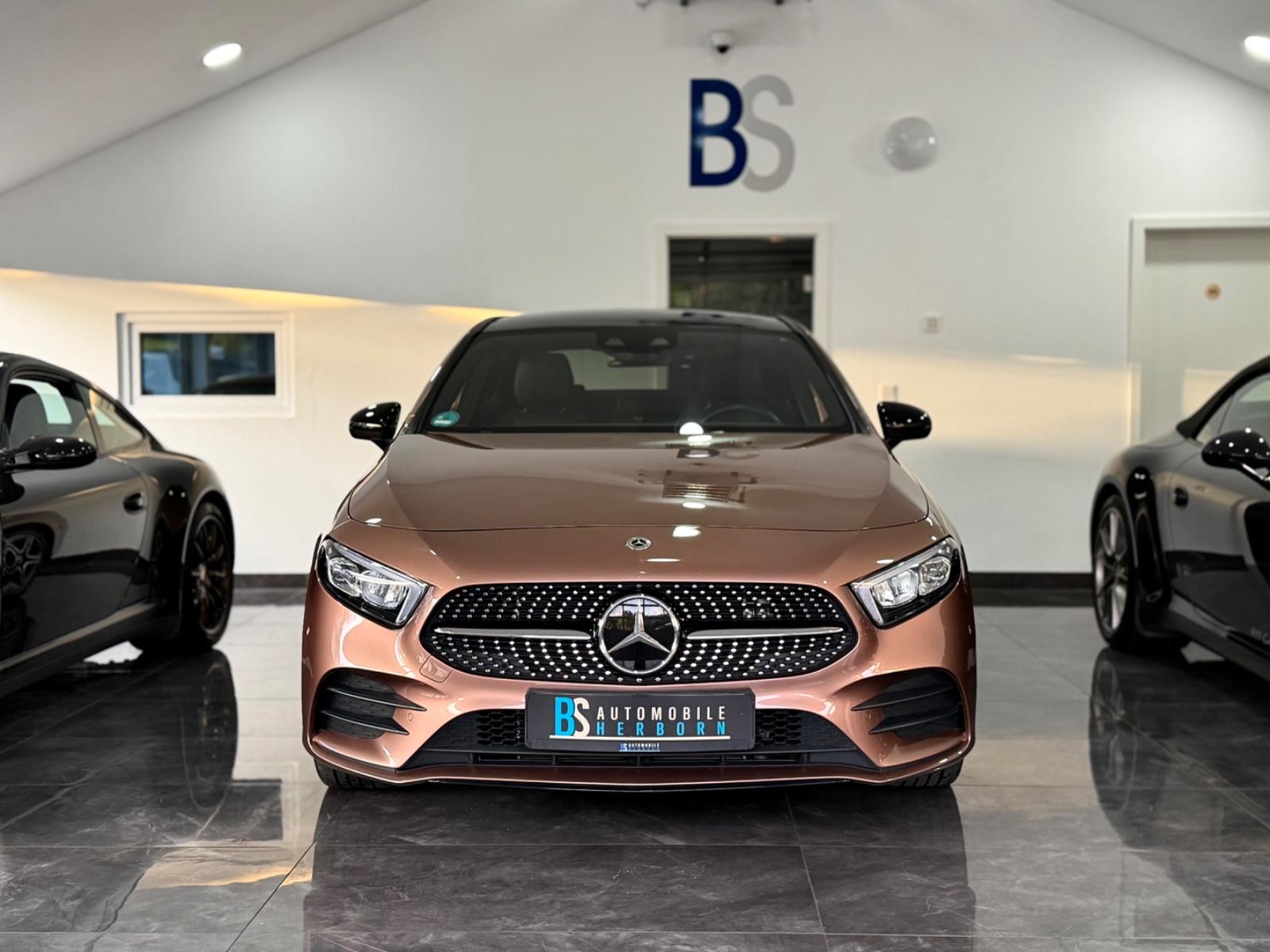Mercedes-Benz A250e/AMG/Night/Pano/Widescreen/Kamera/Distronic
