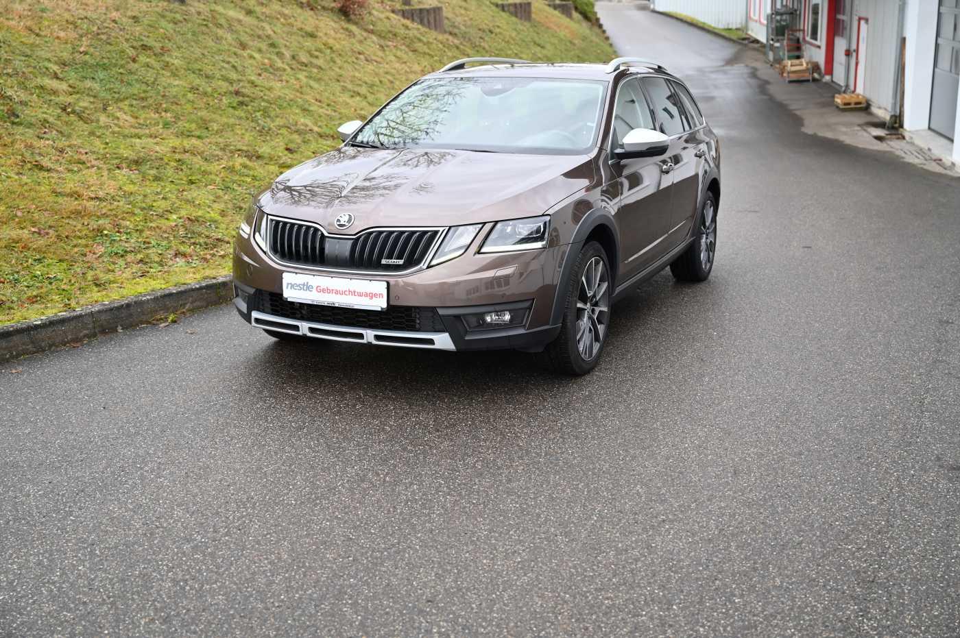 Skoda Octavia Combi 1.8 TSI 4x4 DSG Scout*AHK*STANDHZG