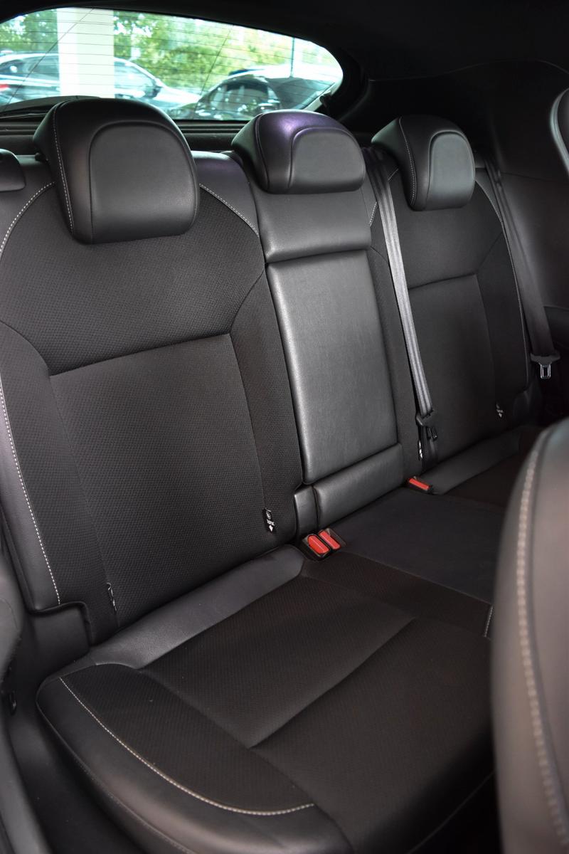 DS Automobiles DS4 BlueHDi 120 SoChic *EURO6*~Mas.~Navi~T-Leder