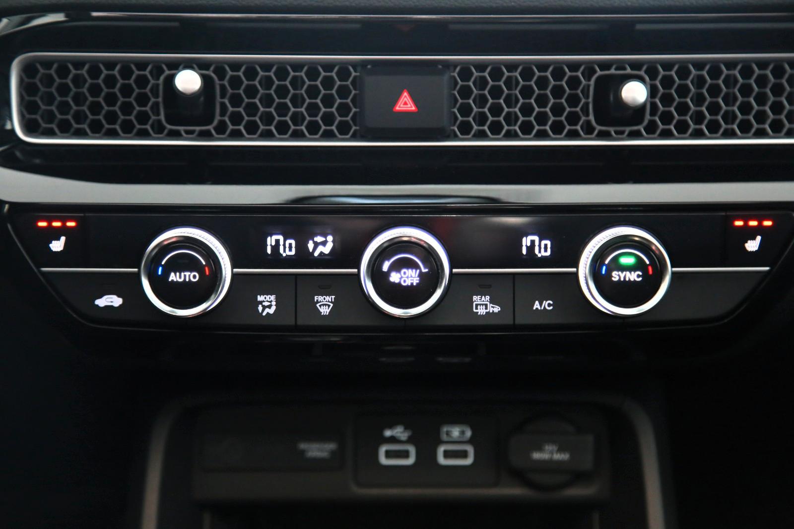 Honda Civic Lim. 5-trg. e:HEV Advance AZV Pano Bose