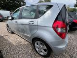 Mercedes-Benz A 160 A -Klasse A 160 BLUE EFFICIENCY - Mercedes-Benz aus 2010: Klasse