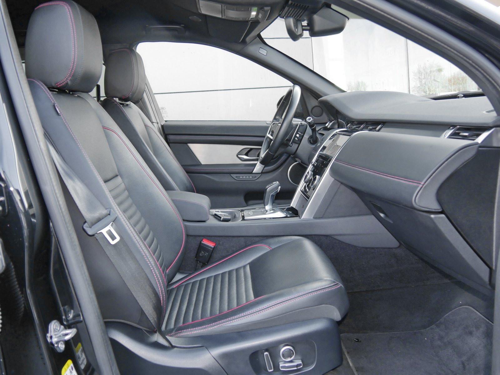 Land Rover Discovery SportP300e