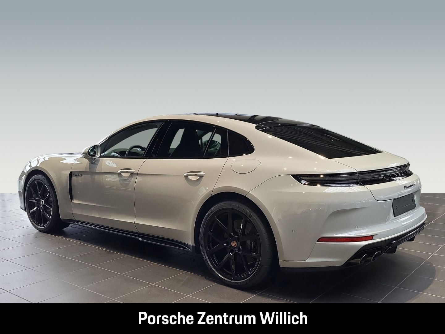 Porsche Panamera 4 E-Hybrid HA-Lenkung InnoDrive Head-Up imagem 3