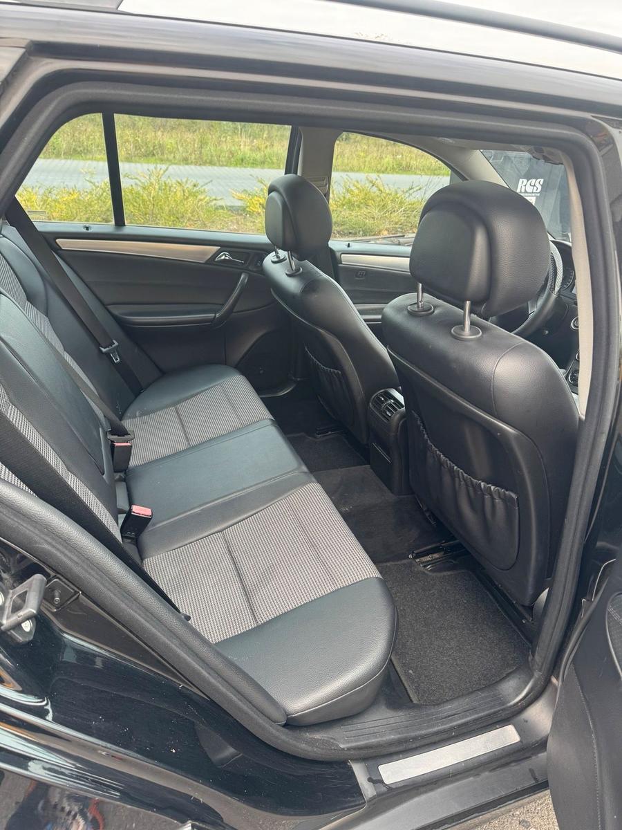 Mercedes-Benz C220 2006 — photo 8