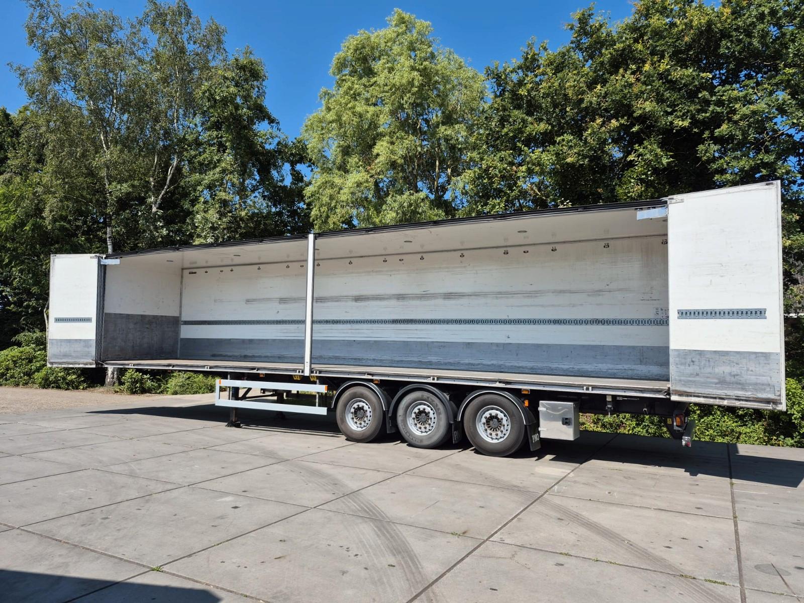 Andere Ekeri  T3-A  Faltwand Seitenturen 287755km!