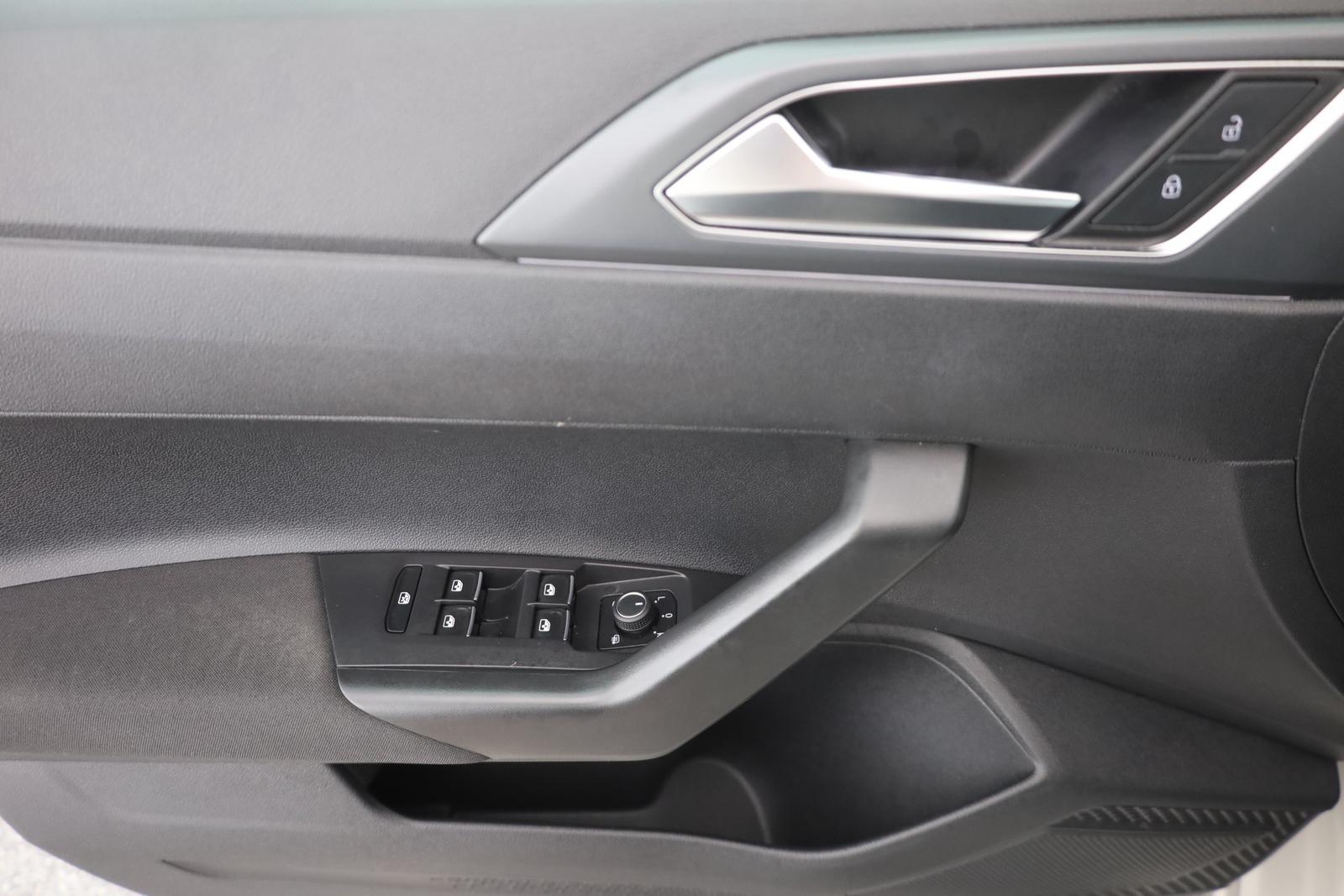 Volkswagen Taigo 1.0 TSI DSG R-Line LED App-Connect ACC DAB, миниатюра 22