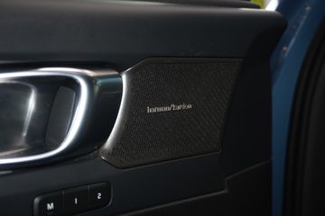 Volvo XC40 - 12