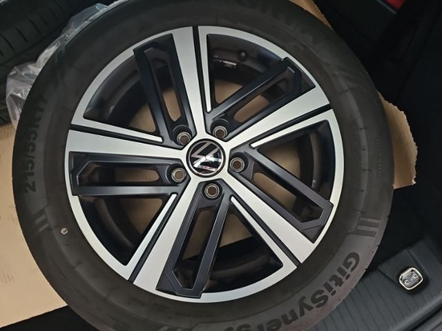 Fahrzeugabbildung Volkswagen Caddy Maxi 1.5 TSI DSG Goal 7-SITZER ACC SHZ NAV