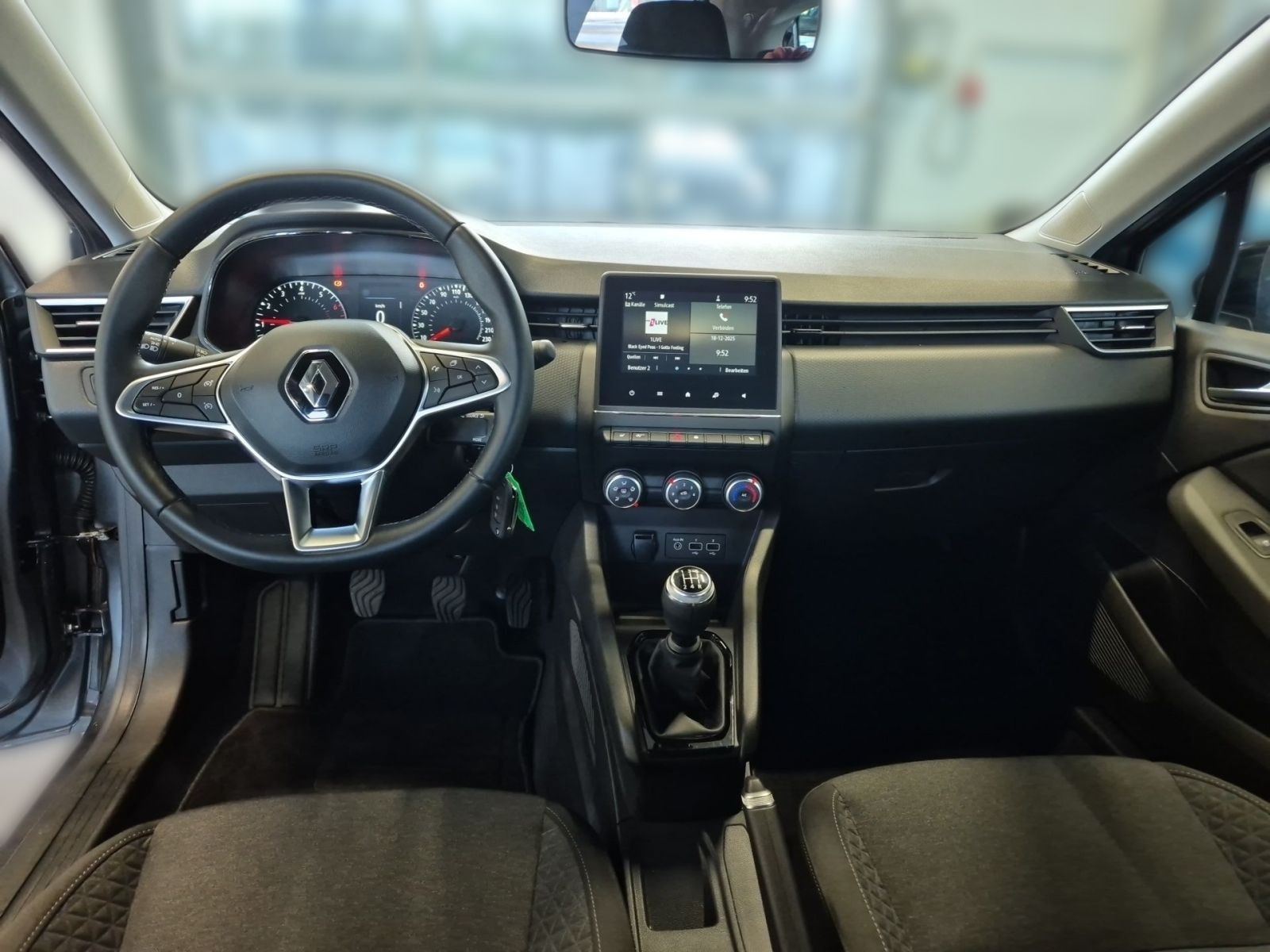 Fahrzeugabbildung Renault Clio V Equilibre 1.0 SCE 65