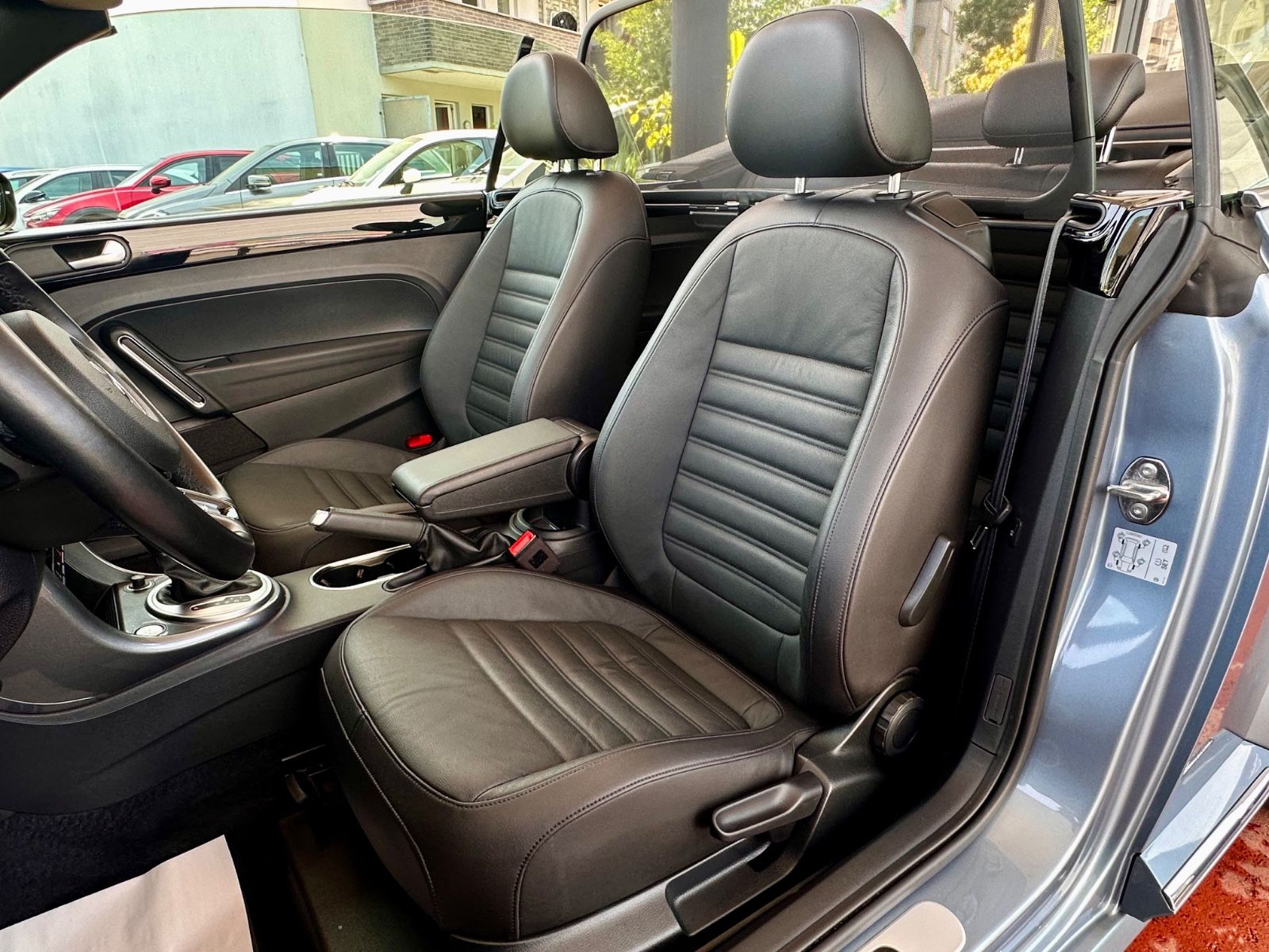 Volkswagen Beetle Cabriolet Design BMT / Start-Stopp foto 15