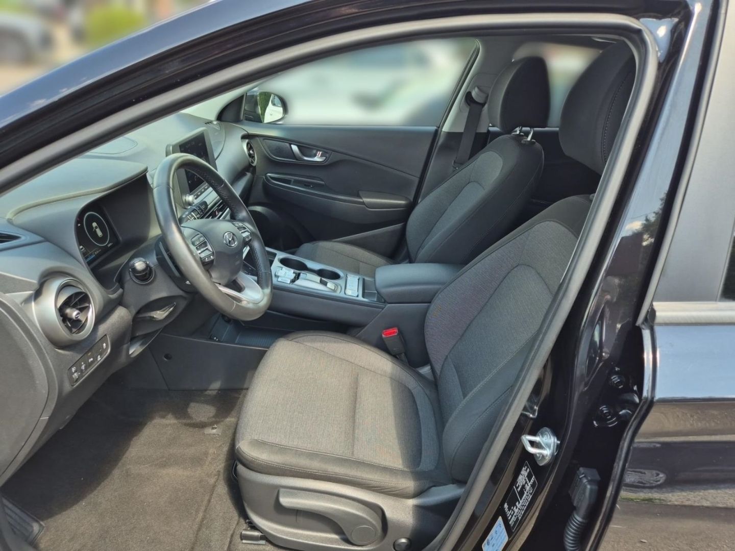 Fahrzeugabbildung Hyundai KONA Trend Elektro 2WD El. Panodach LED ACC Appl