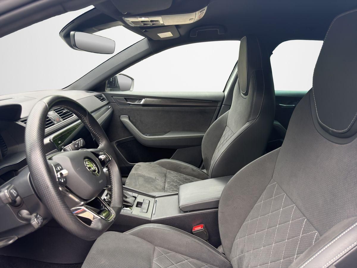 Fahrzeugabbildung SKODA Superb Combi Sportline 2.0 TSI 140 kW