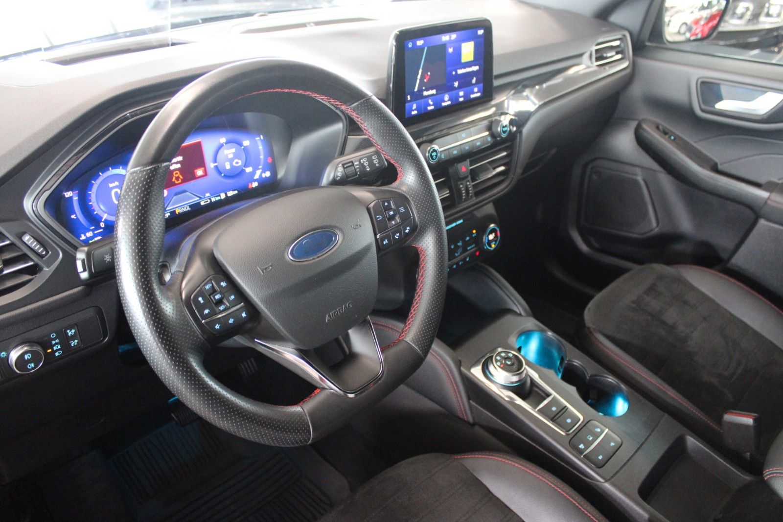 Fahrzeugabbildung Ford Kuga PHEV ST-Line X LED AHK 2xCam ACC WinterPak.