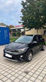 Kia Stonic Schaltwagen EZ 2018 - Kia Stonic: Kleinwagen