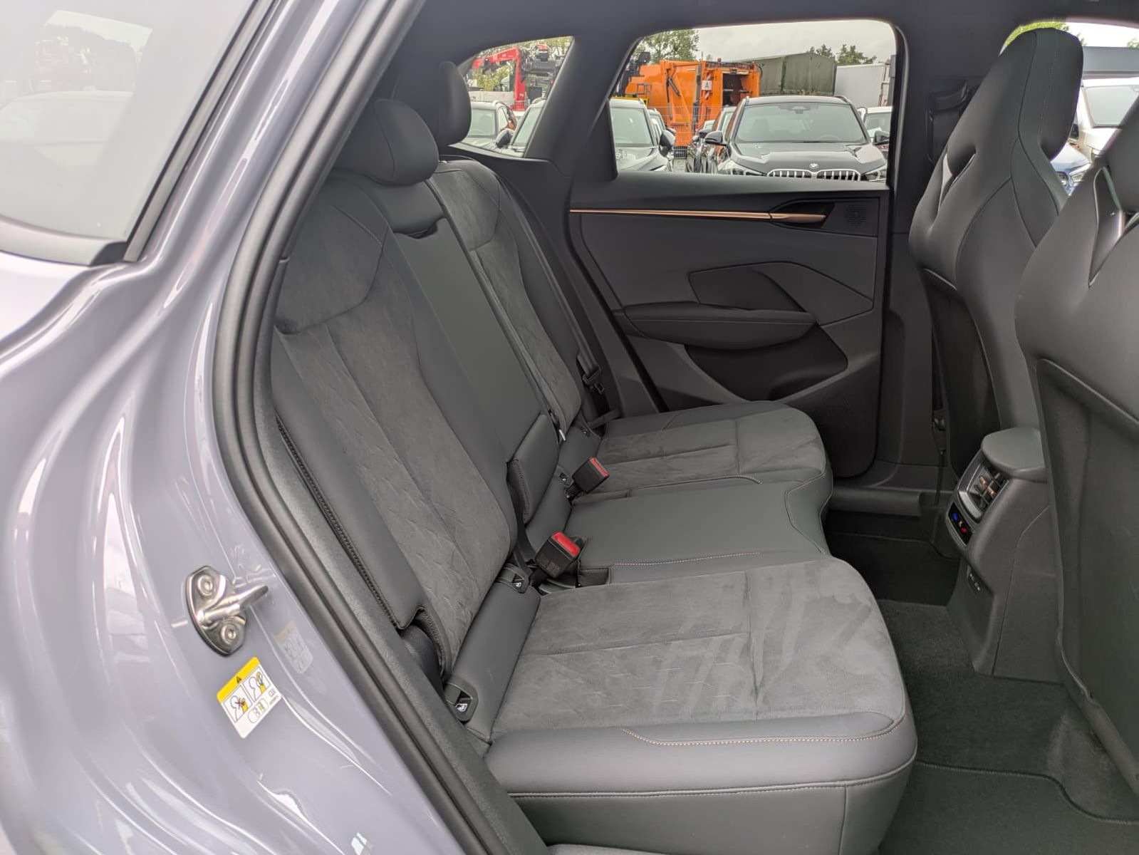 Fahrzeugabbildung CUPRA Terramar 2.0 TSI 4D VZ HUD*MATRIX*PANO*DCC*20"