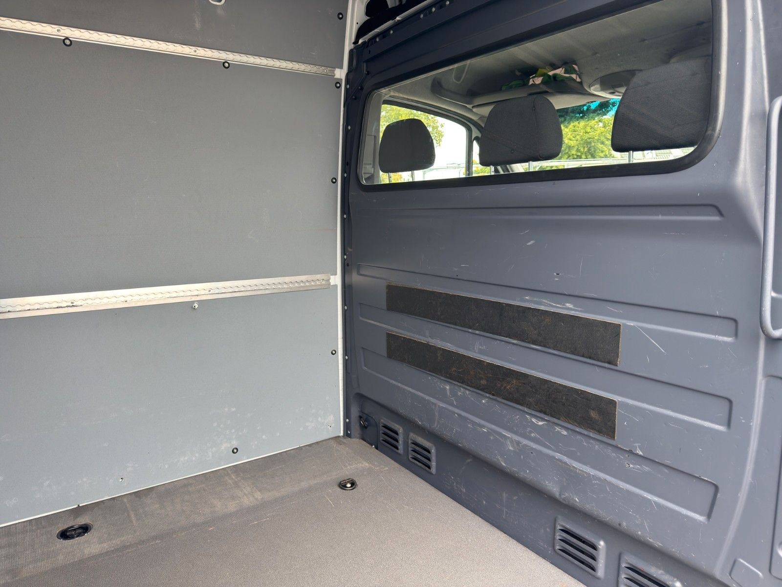 Fahrzeugabbildung Mercedes-Benz SPRINTER II KASTEN 216 CDI AHK