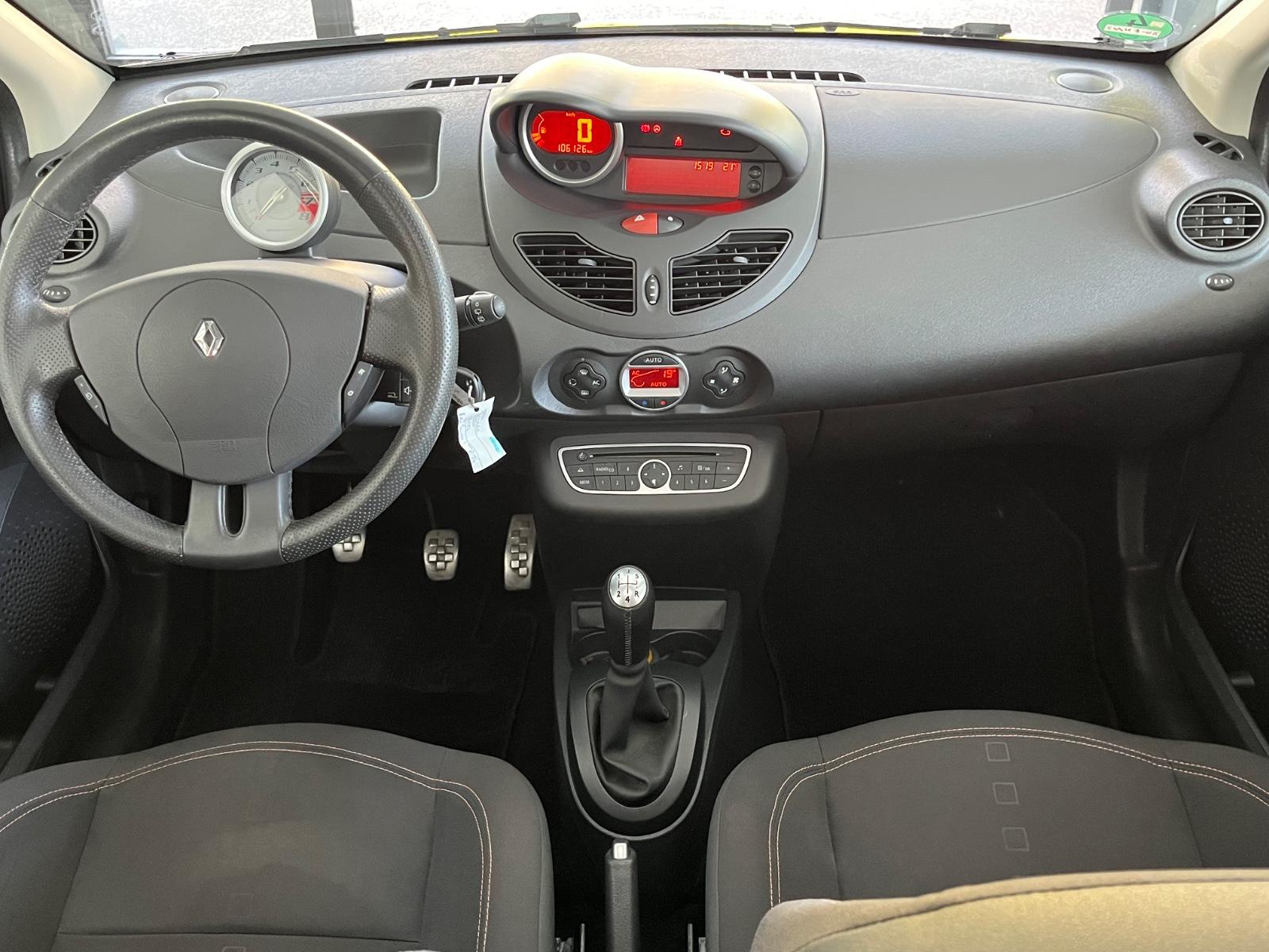 Renault TWINGO SPORT 1,6 133PS 1.HAND PANORA. KLIMAAUTO!