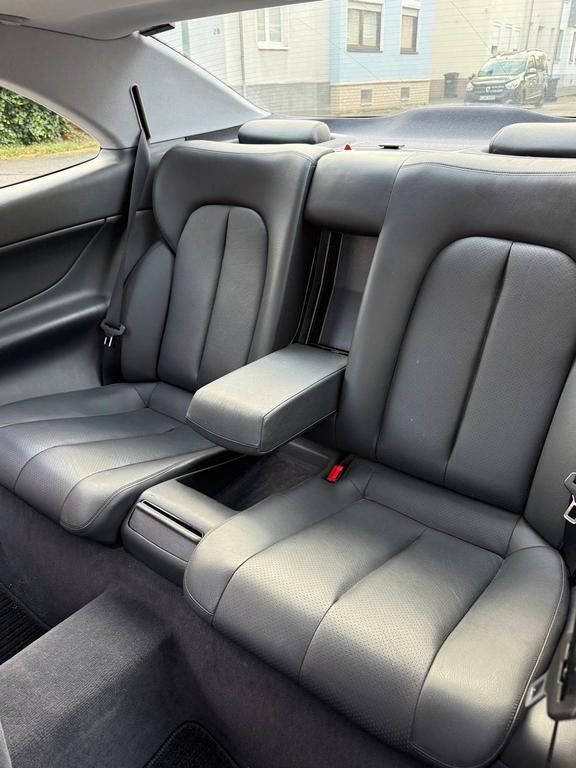 Mercedes-Benz CLK 320