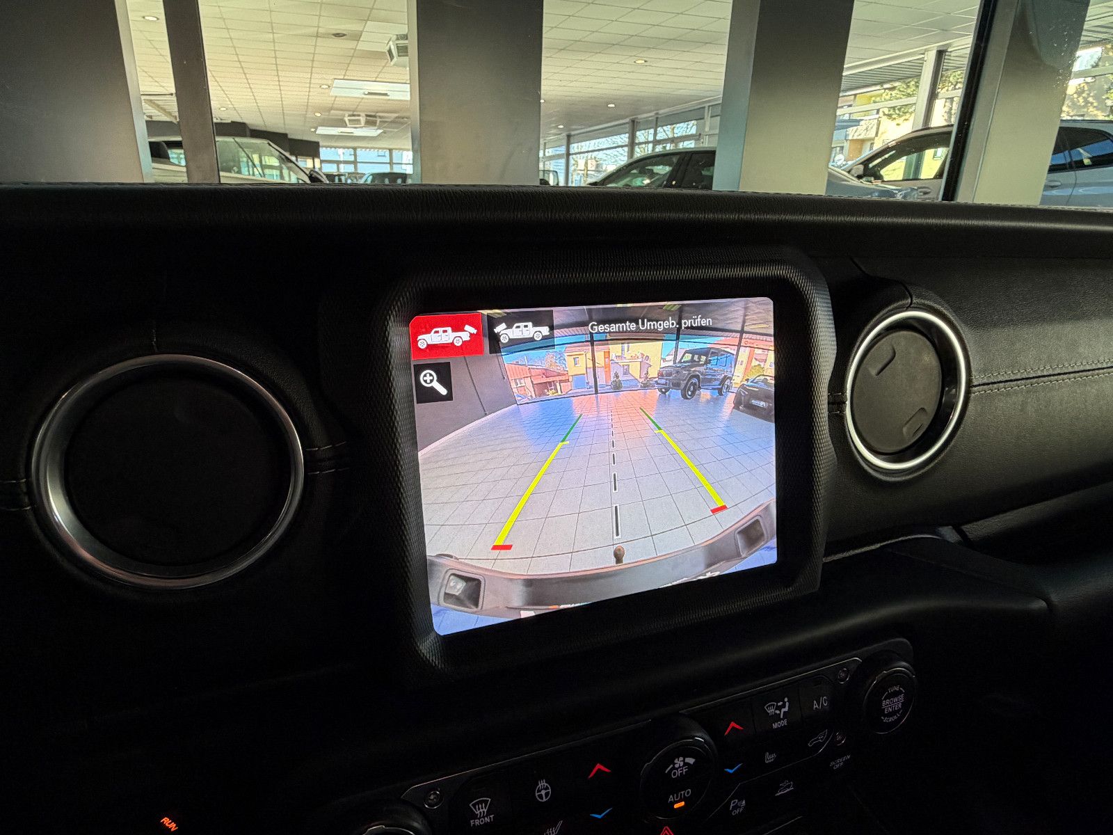 Fahrzeugabbildung Jeep Gladiator Launch Edition 4WD/KAMERA/LEDER/LED/EX