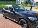 BMW X1 xDrive25i letzter echter BMW Reihensechszylin - BMW: Reihe