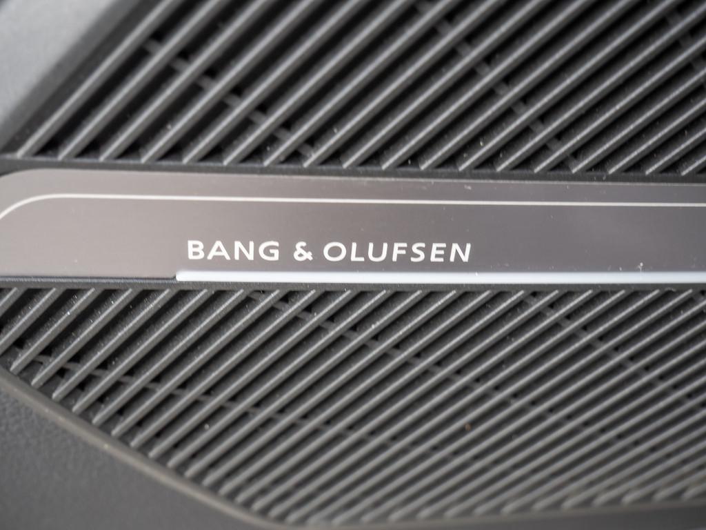 Audi Q5 50 TFSI e quattro MATRIX PANO AHK B&O 360°