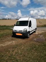 Nissan Interstar, Tüv bis 05/2027 - Nissan Interstar mit Diesel-Antrieb: Kleinbus