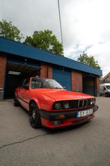 BMW E30 2d / M52B28 / SPORTY IS / SZPERA  - rote BMW 316