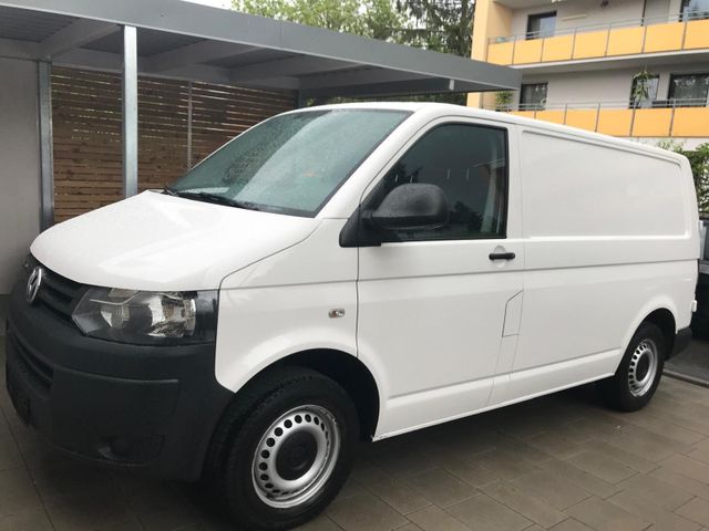 Volkswagen T5 Transporter sehr guter Zustand