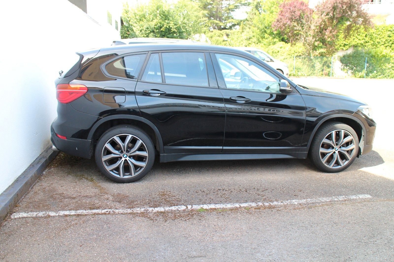 BMW X1 sDrive18d  Autom/Navip/Klimaaut/PDC/Multi/19" foto 3