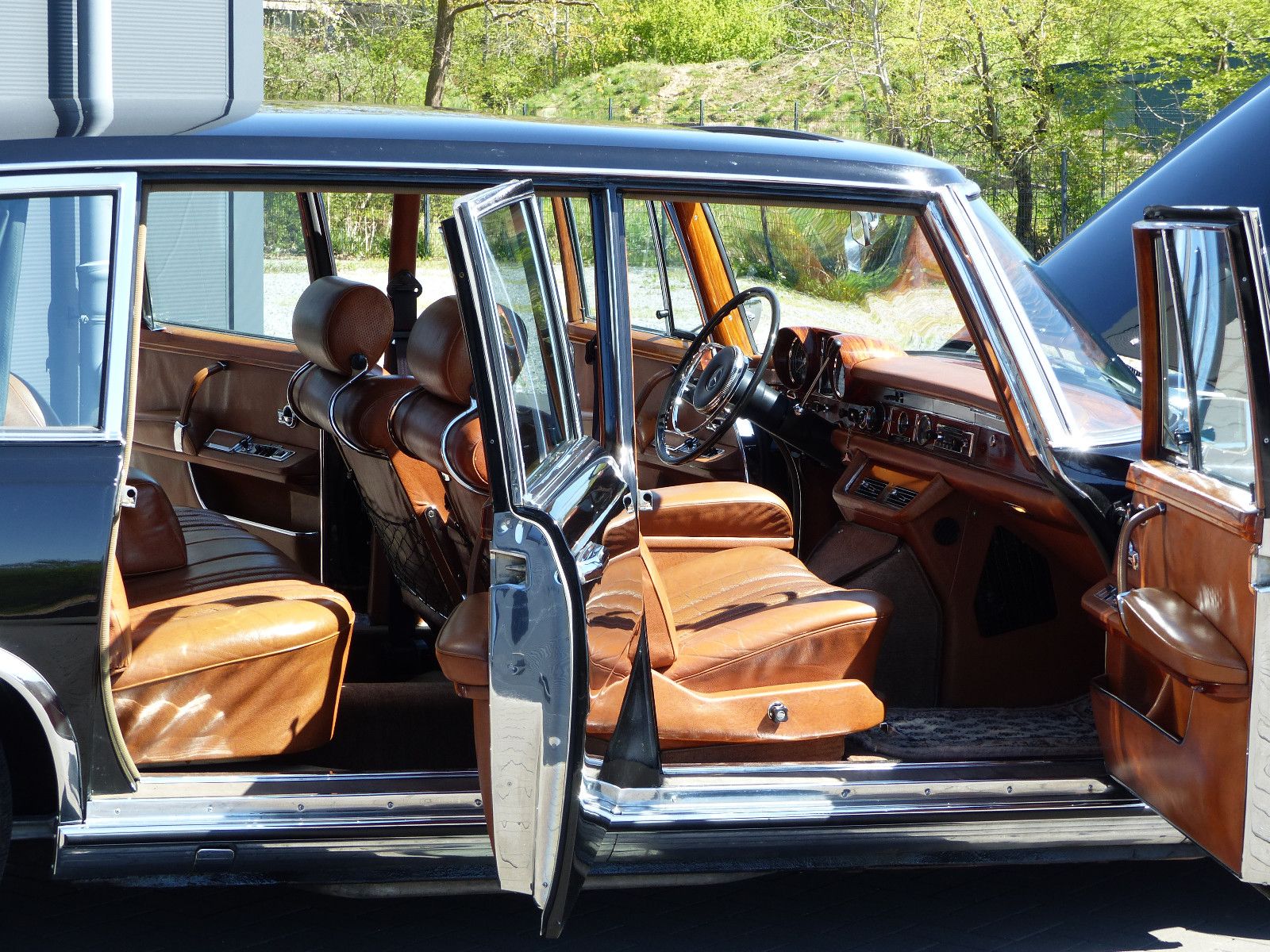 Fahrzeugabbildung Mercedes-Benz 600