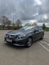 Mercedes-Benz E 250 CDI 4MATIC T AVANTGARDE  - Mercedes-Benz E 250: Cdi Avantgarde
