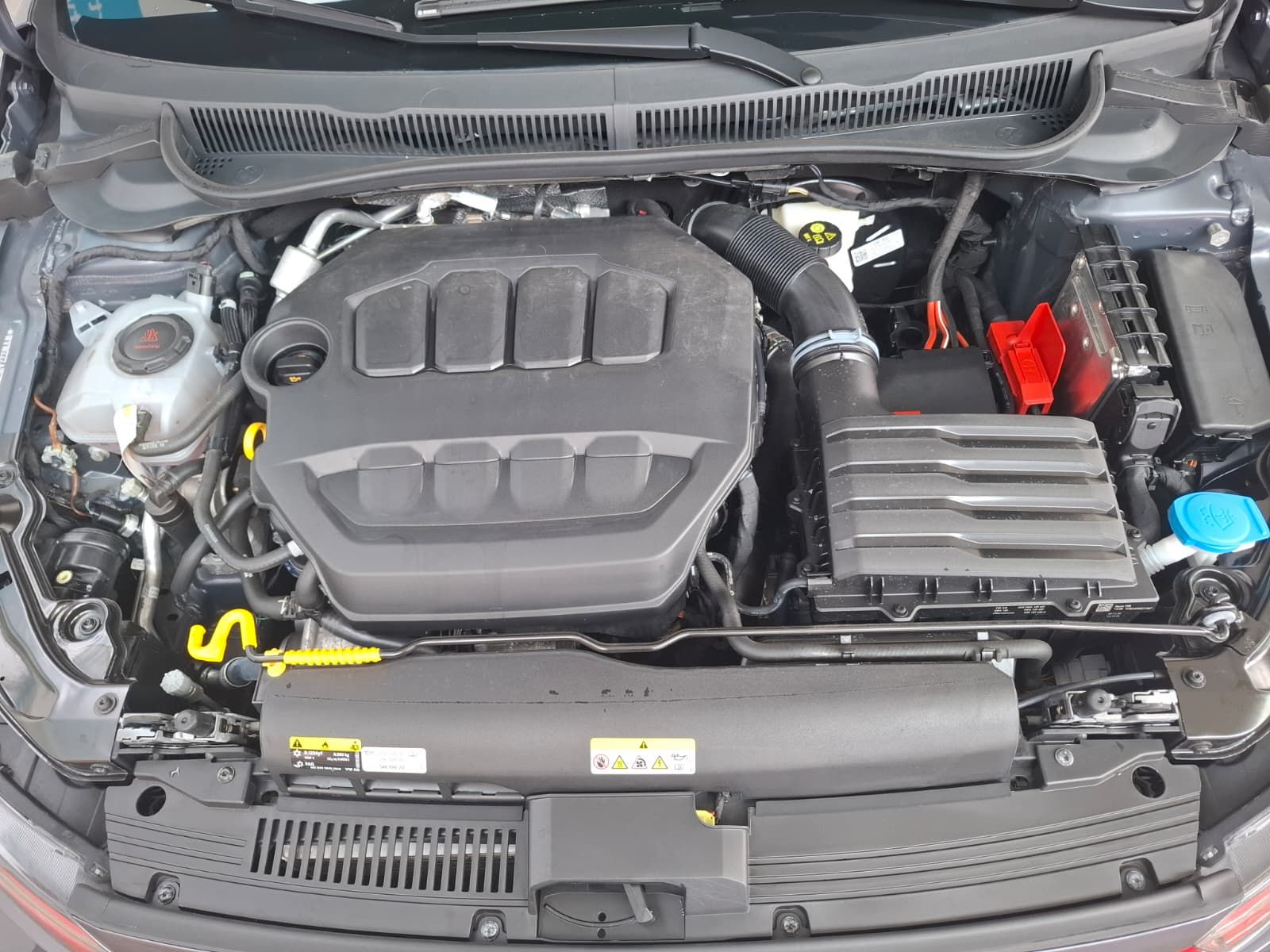 Fahrzeugabbildung Volkswagen Polo GTI 2.0 TSI DSG +ACC +IQ.Light +IQ.Drive