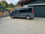 Renault Trafic Black Edition , Passenger D... - Renault Trafic: Black Edition