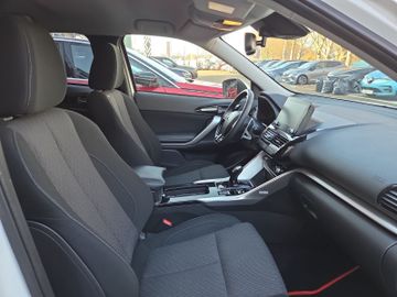Mitsubishi Eclipse Cross - 11