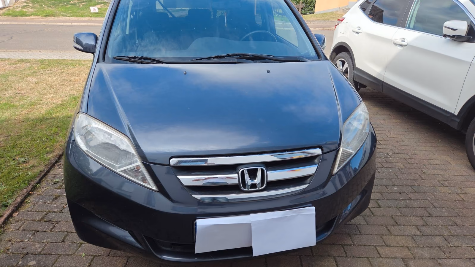 Honda FR-V