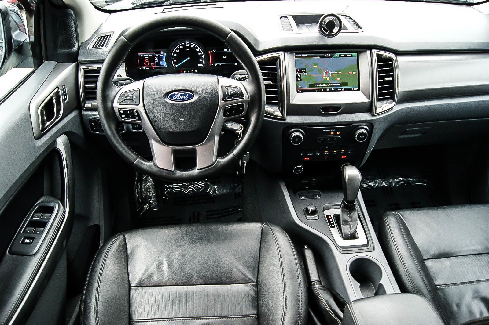 Fahrzeugabbildung Ford Ranger Limited 2.2 Doka 4x4 HARDTOP OFFROAD AHZV