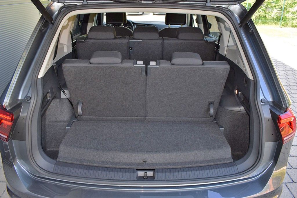 Fahrzeugabbildung Volkswagen Tiguan Allspace TDI 2.0 4M/DSG *Highline*7-Sitze