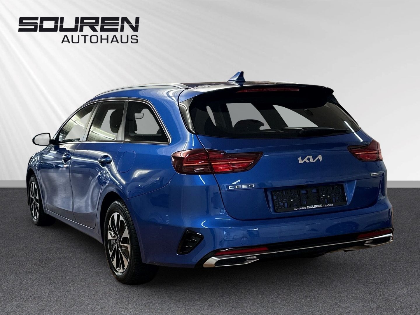 Fahrzeugabbildung Kia Ceed_sw Plug-in Hybrid Spirit 1.6 + Navi + Digit