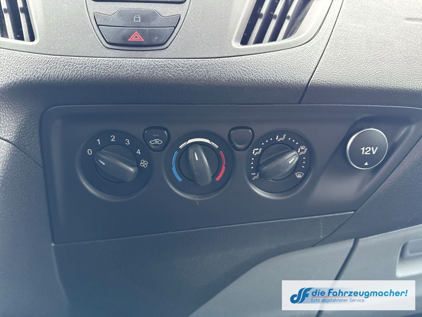 Fahrzeugabbildung Ford Transit Custom Tourneo 300 L1 *1499*EXPORT