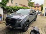 Isuzu D-Max V-Cross Vollausstattung
