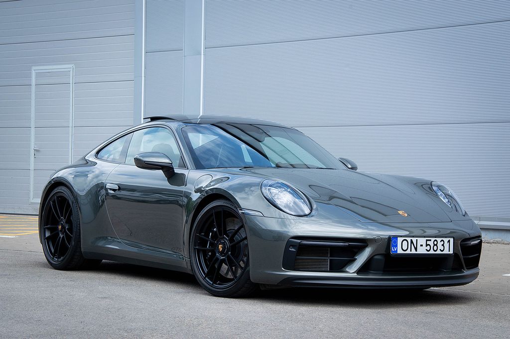 Image of Porsche 992