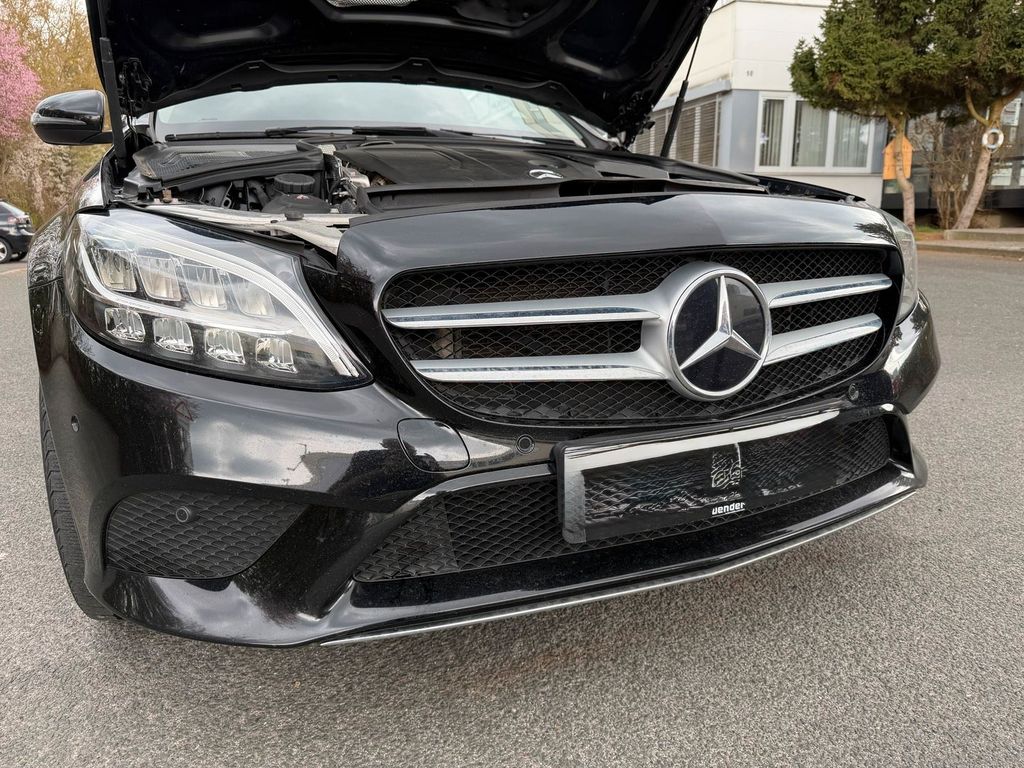 Image of Mercedes-Benz C 220